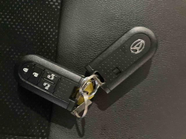 タントカスタムＸ　トップエディションリミテッドＳＡIII（車内　消臭・抗菌　処理済）　衝突被害軽減システム　両側パワースライドドア　ナビ　アルミホイール　キーフリーシステム（新潟県）の中古車