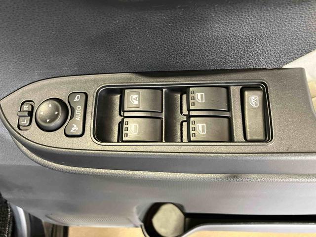 タントＸ（車内　消臭・抗菌　処理済）　衝突被害軽減システム　４ＷＤ　片側パワースライドドア　ナビ　バックカメラ　キーフリーシステム（新潟県）の中古車