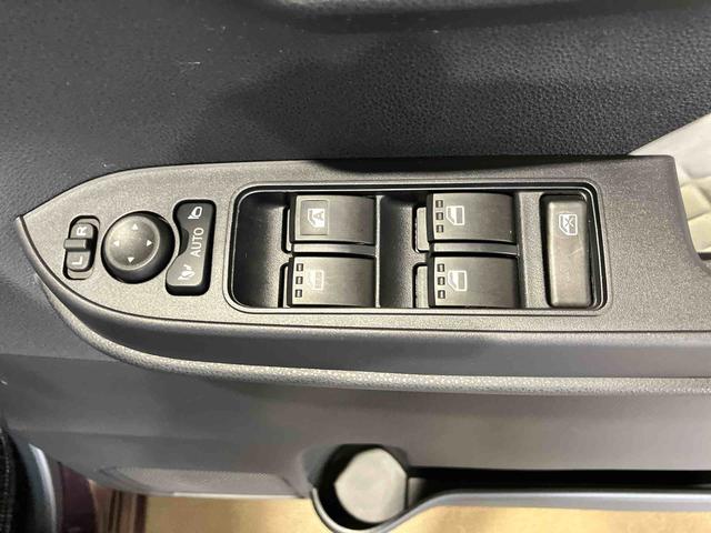 タントＸ（車内　消臭・抗菌　処理済）　衝突被害軽減システム　４ＷＤ　両側パワースライドドア　ナビ　バックカメラ　アルミホイール　キーフリーシステム（新潟県）の中古車