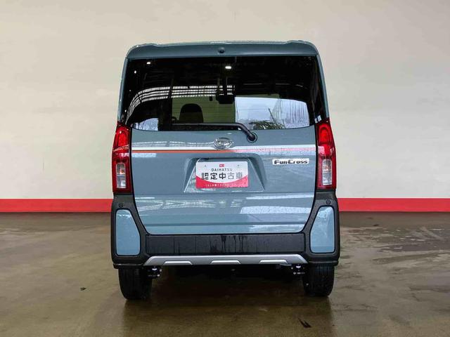タントファンクロスターボ（車内　消臭・抗菌　処理済）　衝突被害軽減システム　４ＷＤ　両側パワースライドドア　バックカメラ　アルミホイール　キーフリーシステム（新潟県）の中古車