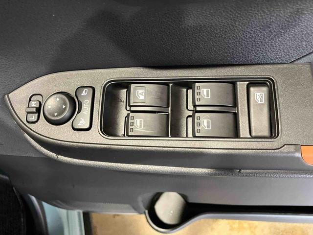 タントファンクロスターボ（車内　消臭・抗菌　処理済）　衝突被害軽減システム　４ＷＤ　両側パワースライドドア　バックカメラ　アルミホイール　キーフリーシステム（新潟県）の中古車