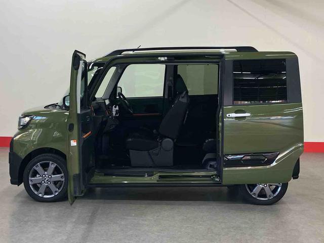 タントファンクロスターボ（車内　消臭・抗菌　処理済）　衝突被害軽減システム　４ＷＤ　両側パワースライドドア　バックカメラ　アルミホイール　キーフリーシステム（新潟県）の中古車