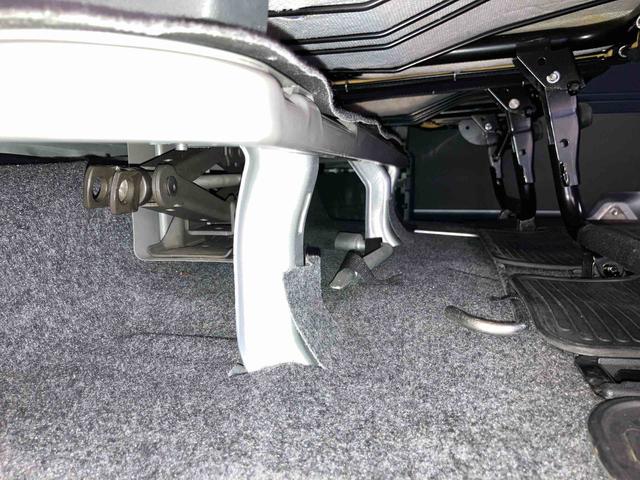 ハイゼットカーゴクルーズ（車内　消臭・抗菌　処理済）　４ＷＤ　両側スライドドア　ナビ（新潟県）の中古車