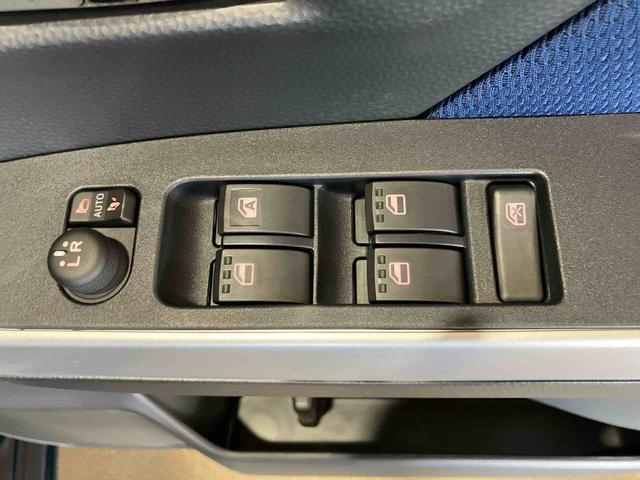 トールカスタムＧ　リミテッドII　ＳＡIII（車内　消臭・抗菌　処理済）　衝突被害軽減システム　両側パワースライドドア　ナビ　パノラマモニター　アルミホイール　キーフリーシステム（新潟県）の中古車