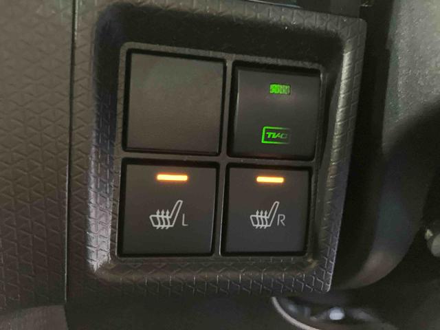 タントカスタムＸセレクション（車内　消臭・抗菌　処理済）　衝突被害軽減システム　４ＷＤ　両側パワースライドドア　ナビ　バックカメラ　アルミホイール　キーフリーシステム（新潟県）の中古車