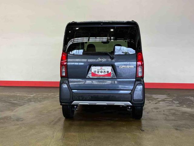 タントファンクロスターボ（車内　消臭・抗菌　処理済）　衝突被害軽減システム　４ＷＤ　両側パワースライドドア　バックカメラ　アルミホイール　キーフリーシステム（新潟県）の中古車