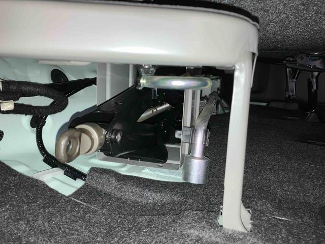 ハイゼットカーゴクルーズ（車内　消臭・抗菌　処理済）　衝突被害軽減システム　４ＷＤ　両側スライドドア　バックカメラ　キーフリーシステム（新潟県）の中古車