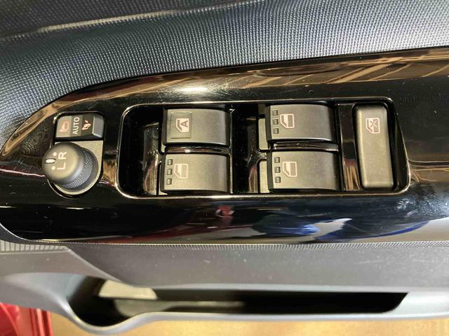 ムーヴキャンバスＧブラックインテリアリミテッド　ＳＡIII（車内　消臭・抗菌　処理済）　衝突被害軽減システム　４ＷＤ　両側パワースライドドア　ナビ　パノラマモニター　キーフリーシステム（新潟県）の中古車