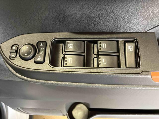 タントファンクロスターボ（車内　消臭・抗菌　処理済）　衝突被害軽減システム　両側パワースライドドア　バックカメラ　アルミホイール　キーフリーシステム（新潟県）の中古車