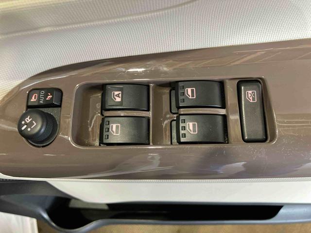 ムーヴキャンバスＸメイクアップリミテッド　ＳＡIII（車内　消臭・抗菌　処理済）　衝突被害軽減システム　両側パワースライドドア　ナビ　パノラマモニター　キーフリーシステム（新潟県）の中古車