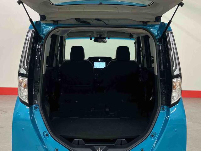 トールカスタムＧ（車内　消臭・抗菌　処理済）　衝突被害軽減システム　４ＷＤ　両側パワースライドドア　アダプティブクルーズコントロール　ナビ　パノラマモニター　アルミホイール　キーフリーシステム（新潟県）の中古車