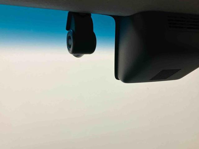 トールカスタムＧ（車内　消臭・抗菌　処理済）　衝突被害軽減システム　４ＷＤ　両側パワースライドドア　アダプティブクルーズコントロール　ナビ　パノラマモニター　アルミホイール　キーフリーシステム（新潟県）の中古車