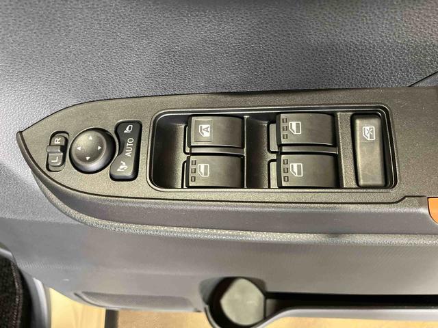 タントファンクロス（車内　消臭・抗菌　処理済）　衝突被害軽減システム　４ＷＤ　両側パワースライドドア　バックカメラ　アルミホイール　キーフリーシステム（新潟県）の中古車