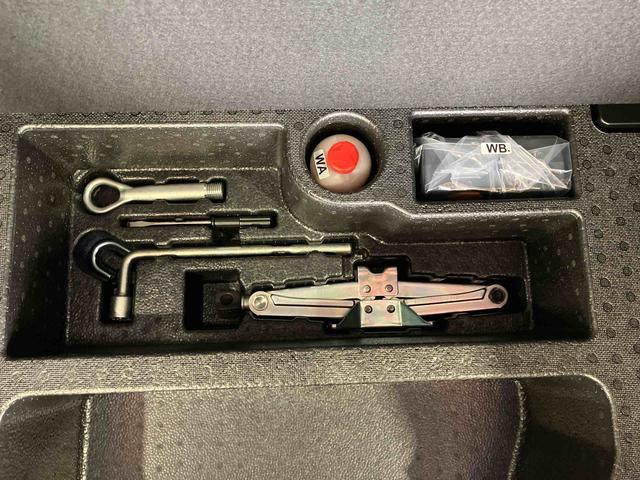 フィット１３Ｇ・Ｆパッケージ　コンフォートエディション（車内　消臭・抗菌　処理済）　ナビ　バックカメラ　スマートキー（新潟県）の中古車