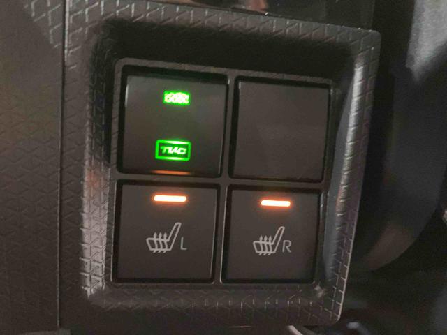 タントカスタムＸスタイルセレクション（車内　消臭・抗菌　処理済）　衝突被害軽減システム　４ＷＤ　両側パワースライドドア　ナビ　バックカメラ　アルミホイール　キーフリーシステム（新潟県）の中古車