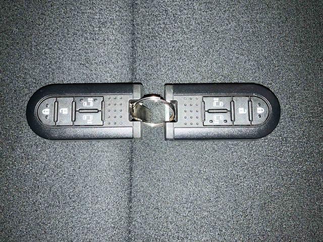 ムーヴキャンバスＧブラックインテリアリミテッド　ＳＡIII（車内　消臭・抗菌　処理済）　衝突被害軽減システム　４ＷＤ　両側パワースライドドア　ナビ　パノラマモニター　キーフリーシステム（新潟県）の中古車