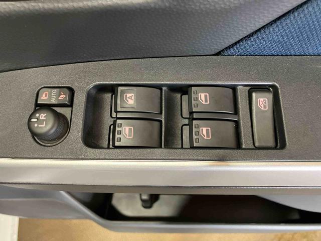 トールカスタムG(車内 消臭・抗菌 処理済) 衝突被害軽減システム 4WD 両側パワースライドドア アダプティブクルーズコントロール ナビ バックカメラ アルミホイール キーフリーシステム(新潟県)の中古車