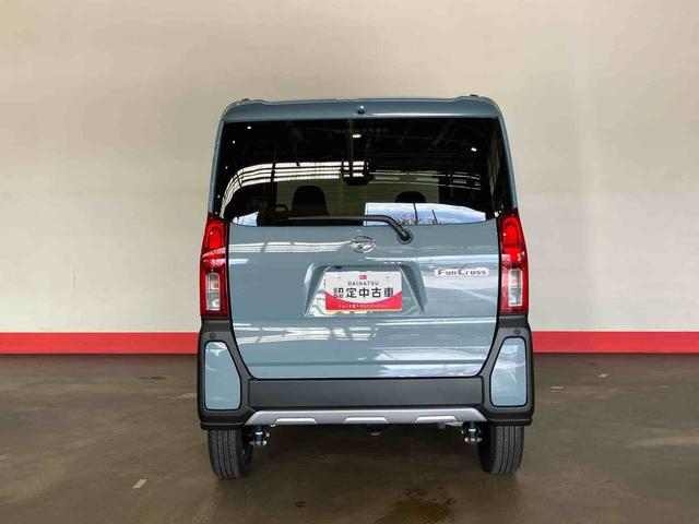 タントファンクロス（車内　消臭・抗菌　処理済）　衝突被害軽減システム　４ＷＤ　両側パワースライドドア　バックカメラ　アルミホイール　キーフリーシステム（新潟県）の中古車