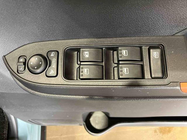 タントファンクロス（車内　消臭・抗菌　処理済）　衝突被害軽減システム　４ＷＤ　両側パワースライドドア　バックカメラ　アルミホイール　キーフリーシステム（新潟県）の中古車