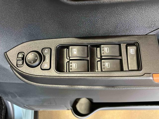 タントファンクロス（車内　消臭・抗菌　処理済）　衝突被害軽減システム　４ＷＤ　両側パワースライドドア　バックカメラ　アルミホイール　キーフリーシステム（新潟県）の中古車