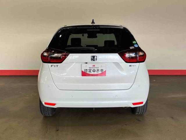 フィットｅ：ＨＥＶホーム（車内　消臭・抗菌　処理済）　衝突被害軽減システム　アダプティブクルーズコントロール　ナビ　バックカメラ　スマートキー（新潟県）の中古車