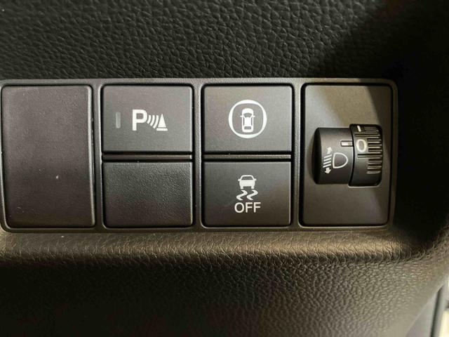 フィットｅ：ＨＥＶホーム（車内　消臭・抗菌　処理済）　衝突被害軽減システム　アダプティブクルーズコントロール　ナビ　バックカメラ　スマートキー（新潟県）の中古車