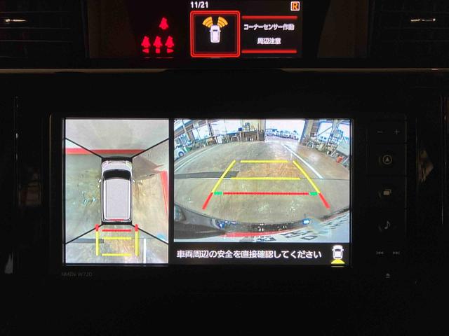 トールカスタムＧ（車内　消臭・抗菌　処理済）　衝突被害軽減システム　４ＷＤ　両側パワースライドドア　ナビ　パノラマモニター　アルミホイール　キーフリーシステム（新潟県）の中古車