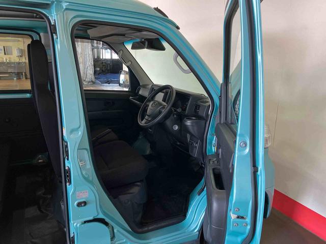 ハイゼットカーゴデラックスＳＡIII（車内　消臭・抗菌　処理済）　衝突被害軽減システム　４ＷＤ　両側スライドドア　バックカメラ　キーレスエントリー（新潟県）の中古車