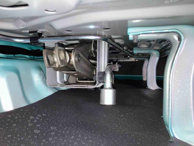 ハイゼットカーゴデラックスＳＡIII（車内　消臭・抗菌　処理済）　衝突被害軽減システム　４ＷＤ　両側スライドドア　バックカメラ　キーレスエントリー（新潟県）の中古車