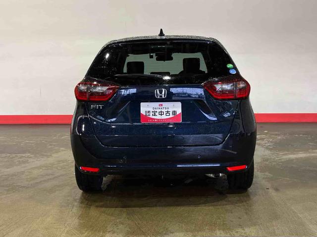 フィットホーム(車内 消臭・抗菌 処理済) 衝突被害軽減システム 4WD ナビ バックカメラ スマートキー(新潟県)の中古車