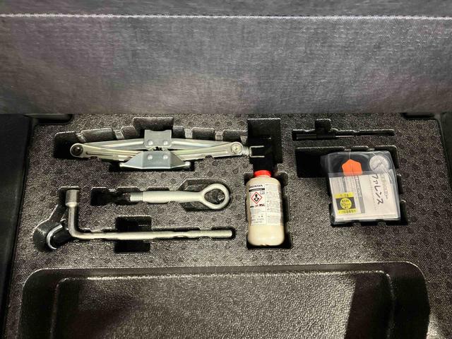 フィットホーム(車内 消臭・抗菌 処理済) 衝突被害軽減システム 4WD ナビ バックカメラ スマートキー(新潟県)の中古車