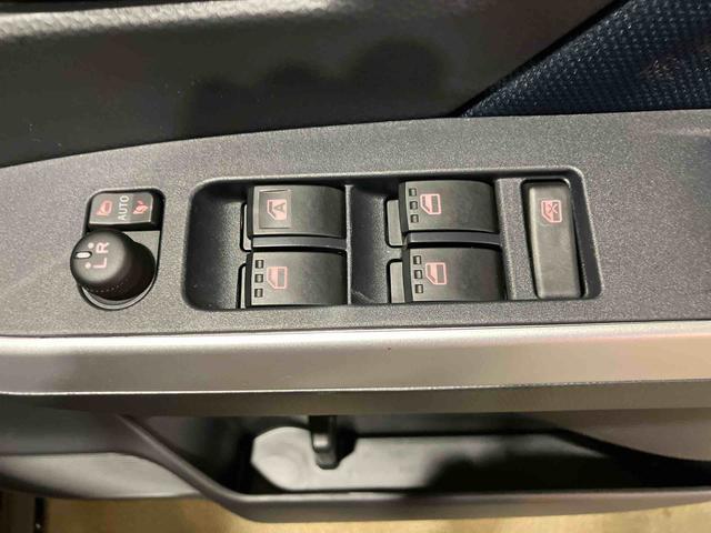 トールカスタムＧ（車内　消臭・抗菌　処理済）　衝突被害軽減システム　両側パワースライドドア　バックカメラ　アルミホイール　キーフリーシステム（新潟県）の中古車