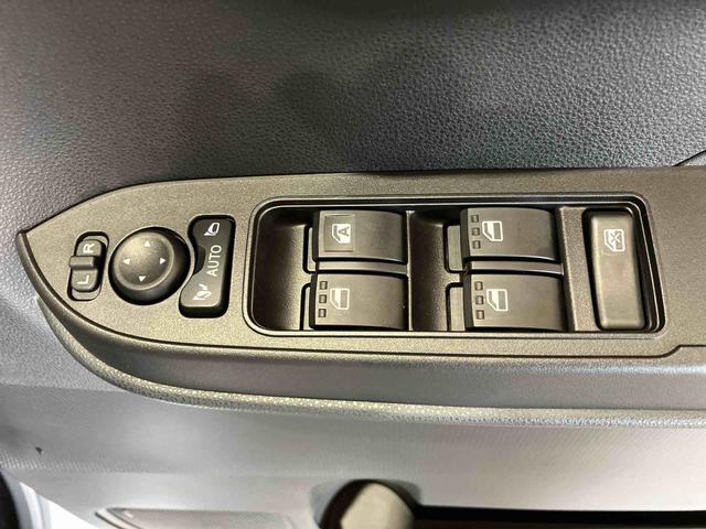 タントカスタムX(車内 消臭・抗菌 処理済) 衝突被害軽減システム 4WD 両側パワースライドドア バックカメラ アルミホイール キーフリーシステム(新潟県)の中古車