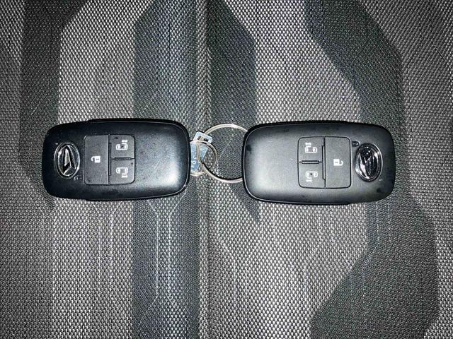 タントファンクロス（車内　消臭・抗菌　処理済）　衝突被害軽減システム　４ＷＤ　両側パワースライドドア　パノラマモニター　アルミホイール　キーフリーシステム（新潟県）の中古車