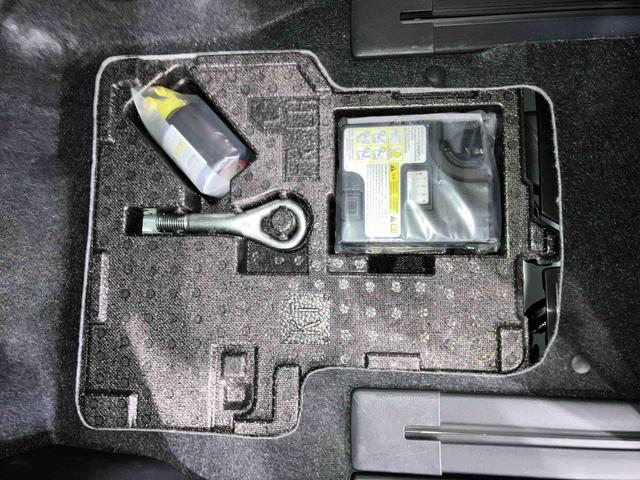 タントファンクロス（車内　消臭・抗菌　処理済）　衝突被害軽減システム　４ＷＤ　両側パワースライドドア　パノラマモニター　アルミホイール　キーフリーシステム（新潟県）の中古車