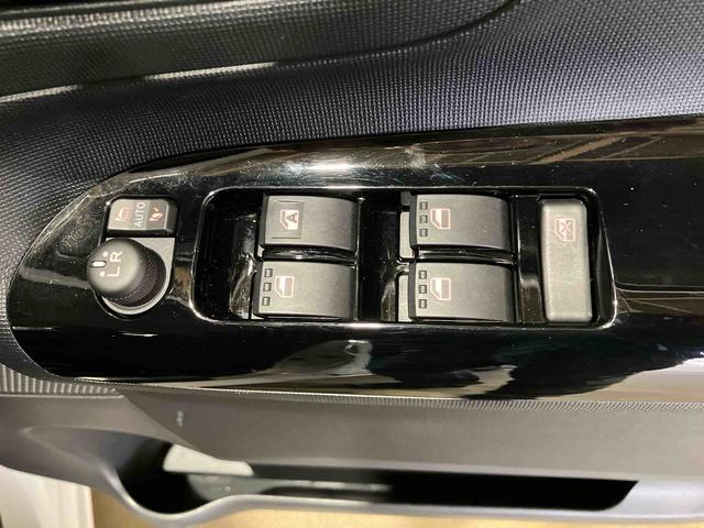 ムーヴキャンバスＧブラックアクセントＶＳ　ＳＡIII（車内　消臭・抗菌　処理済）　衝突被害軽減システム　４ＷＤ　両側パワースライドドア　ナビ　パノラマモニター　キーフリーシステム（新潟県）の中古車