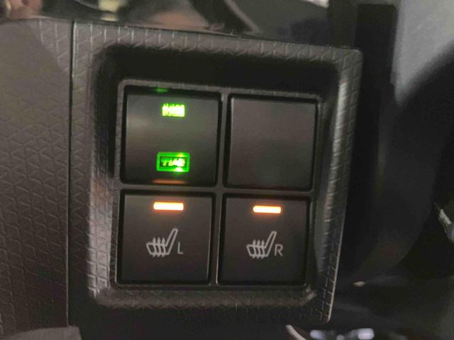 タントカスタムＸ（車内　消臭・抗菌　処理済）　衝突被害軽減システム　４ＷＤ　両側パワースライドドア　パノラマモニター　アルミホイール　キーフリーシステム（新潟県）の中古車