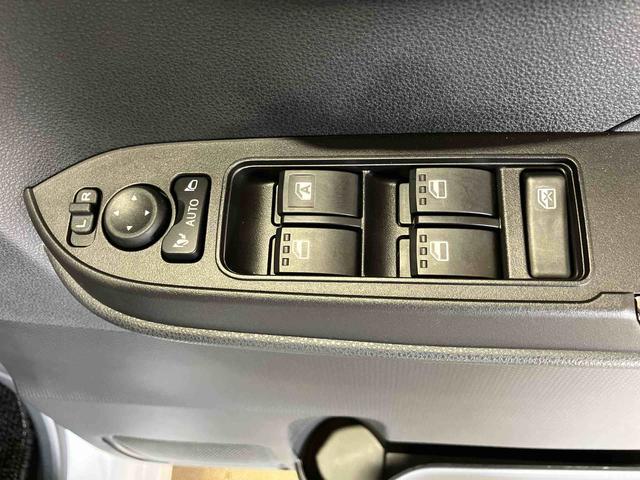 タントカスタムＸ（車内　消臭・抗菌　処理済）　衝突被害軽減システム　両側パワースライドドア　バックカメラ　アルミホイール　キーフリーシステム（新潟県）の中古車