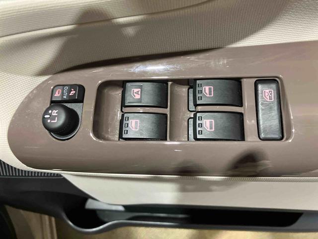 ムーヴキャンバスGホワイトアクセントVS SAIII(車内 消臭・抗菌 処理済) 衝突被害軽減システム 4WD 両側パワースライドドア ナビ パノラマモニター キーフリーシステム(新潟県)の中古車