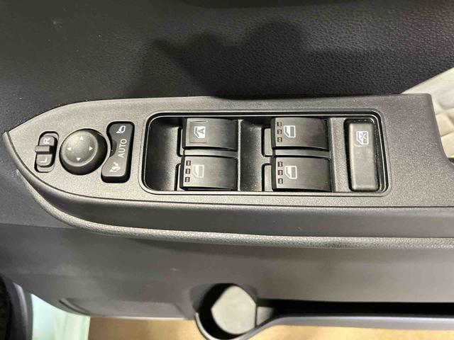 タントX(車内 消臭・抗菌 処理済) 衝突被害軽減システム 片側パワースライドドア ナビ バックカメラ キーフリーシステム(新潟県)の中古車