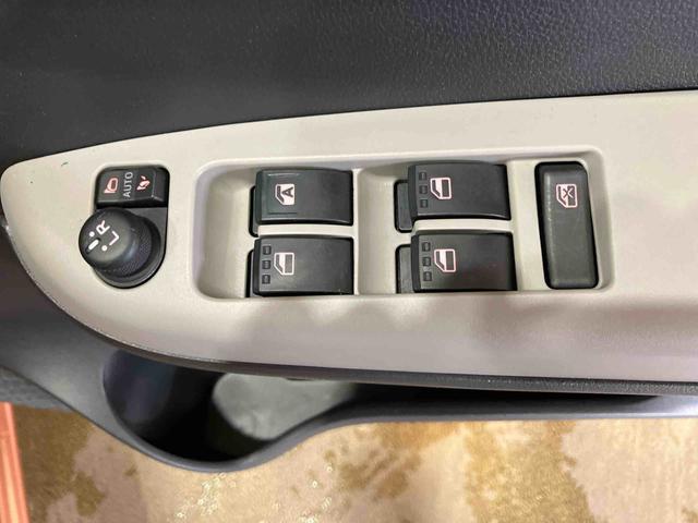 ブーンシルク　Ｇパッケージ　ＳＡIII（車内　消臭・抗菌　処理済）　衝突被害軽減システム　４ＷＤ　ナビ　パノラマモニター　アルミホイール　キーフリーシステム（新潟県）の中古車