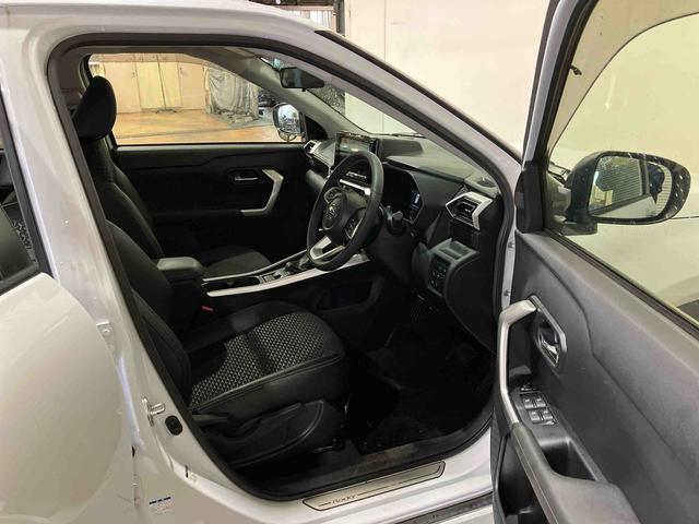 ロッキープレミアムＧ（車内　消臭・抗菌　処理済）　衝突被害軽減システム　４ＷＤ　アダプティブクルーズコントロール　ナビ　バックカメラ　アルミホイール　キーフリーシステム（新潟県）の中古車