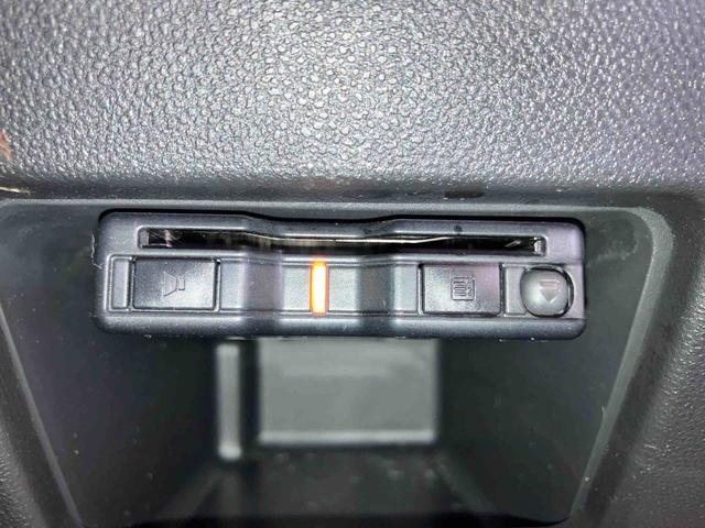 ムーヴキャンバスＧホワイトアクセントＶＳ　ＳＡIII（車内　消臭・抗菌　処理済）　衝突被害軽減システム　４ＷＤ　両側パワースライドドア　ナビ　パノラマモニター　キーフリーシステム（新潟県）の中古車