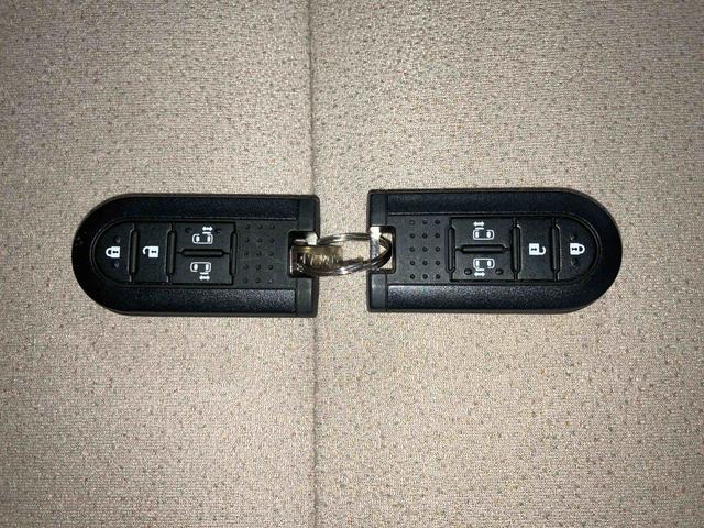 ムーヴキャンバスＧホワイトアクセントＶＳ　ＳＡIII（車内　消臭・抗菌　処理済）　衝突被害軽減システム　４ＷＤ　両側パワースライドドア　ナビ　パノラマモニター　キーフリーシステム（新潟県）の中古車