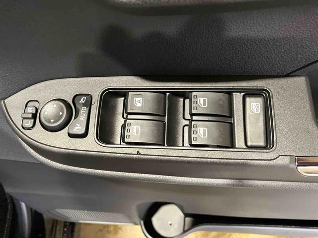 タントカスタムＲＳ（車内　消臭・抗菌　処理済）　衝突被害軽減システム　４ＷＤ　両側パワースライドドア　アルミホイール　キーフリーシステム（新潟県）の中古車