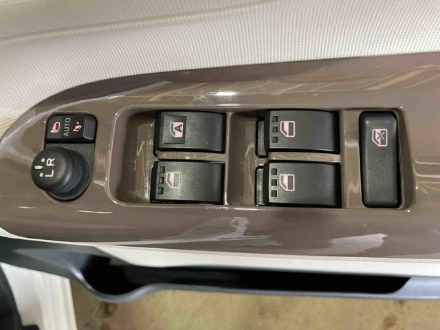 ムーヴキャンバスＧメイクアップＶＳ　ＳＡIII（車内　消臭・抗菌　処理済）　衝突被害軽減システム　両側パワースライドドア　ナビ　パノラマモニター　キーフリーシステム（新潟県）の中古車