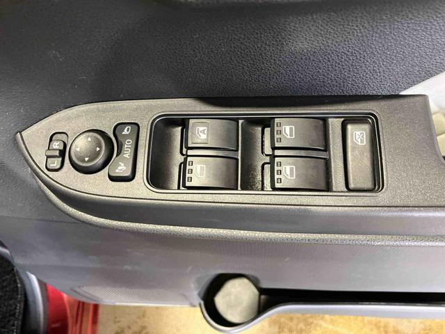 タントＸ（車内　消臭・抗菌　処理済）　衝突被害軽減システム　４ＷＤ　片側パワースライドドア　ナビ　バックカメラ　キーフリーシステム（新潟県）の中古車