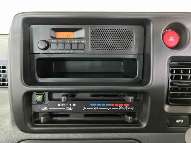 ハイゼットカーゴスペシャル（車内　消臭・抗菌　処理済）　４ＷＤ　両側スライドドア　５速マニュアル（新潟県）の中古車