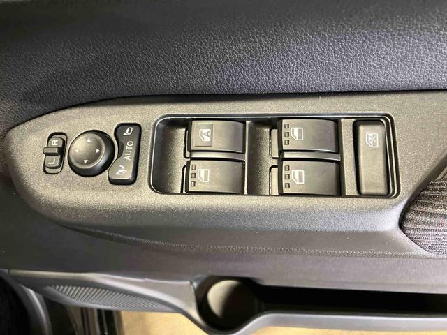 ムーヴＧ（車内　消臭・抗菌　処理済）　衝突被害軽減システム　４ＷＤ　片側パワースライドドア　バックカメラ　アルミホイール　キーフリーシステム（新潟県）の中古車