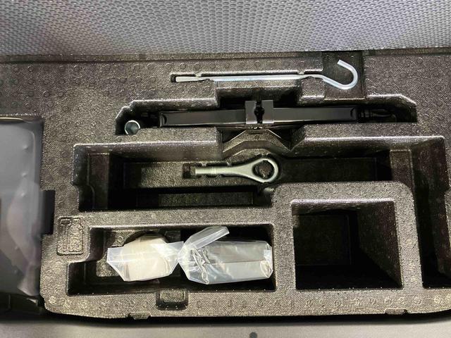 タントカスタムＸ　トップエディションＳＡIII（車内　消臭・抗菌　処理済）　衝突被害軽減システム　片側パワースライドドア　ナビ　バックカメラ　アルミホイール　キーフリーシステム（新潟県）の中古車